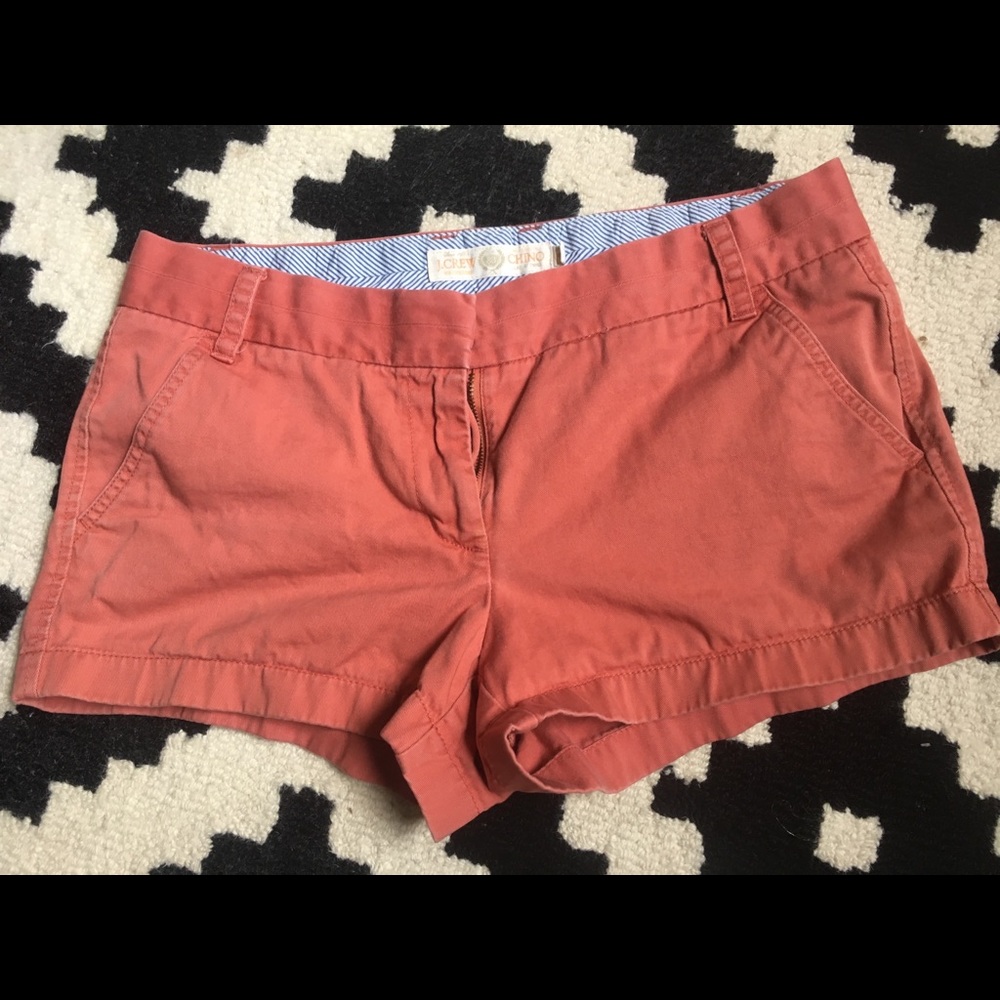 Jcrew 2.5 inch inseam chino shorts.